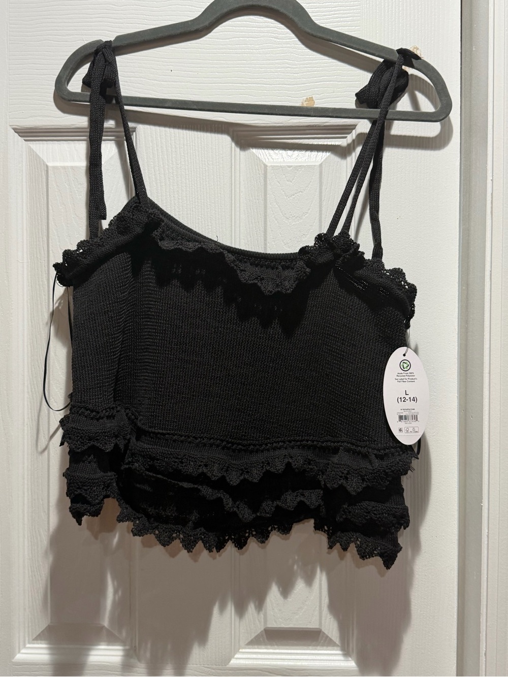 Scoop Black Ruffle Crop Tank Top -  size L